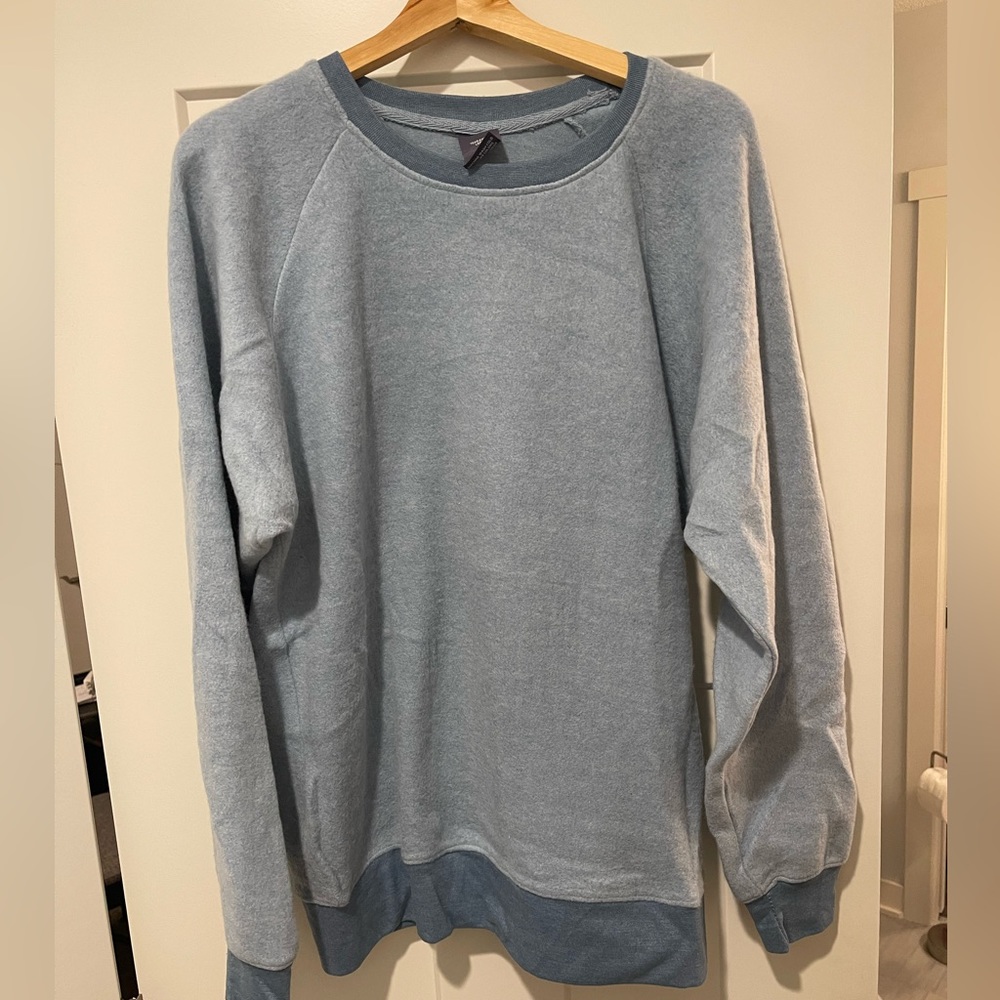 Unisex Blue Crewneck Sweatshirt, Size Large